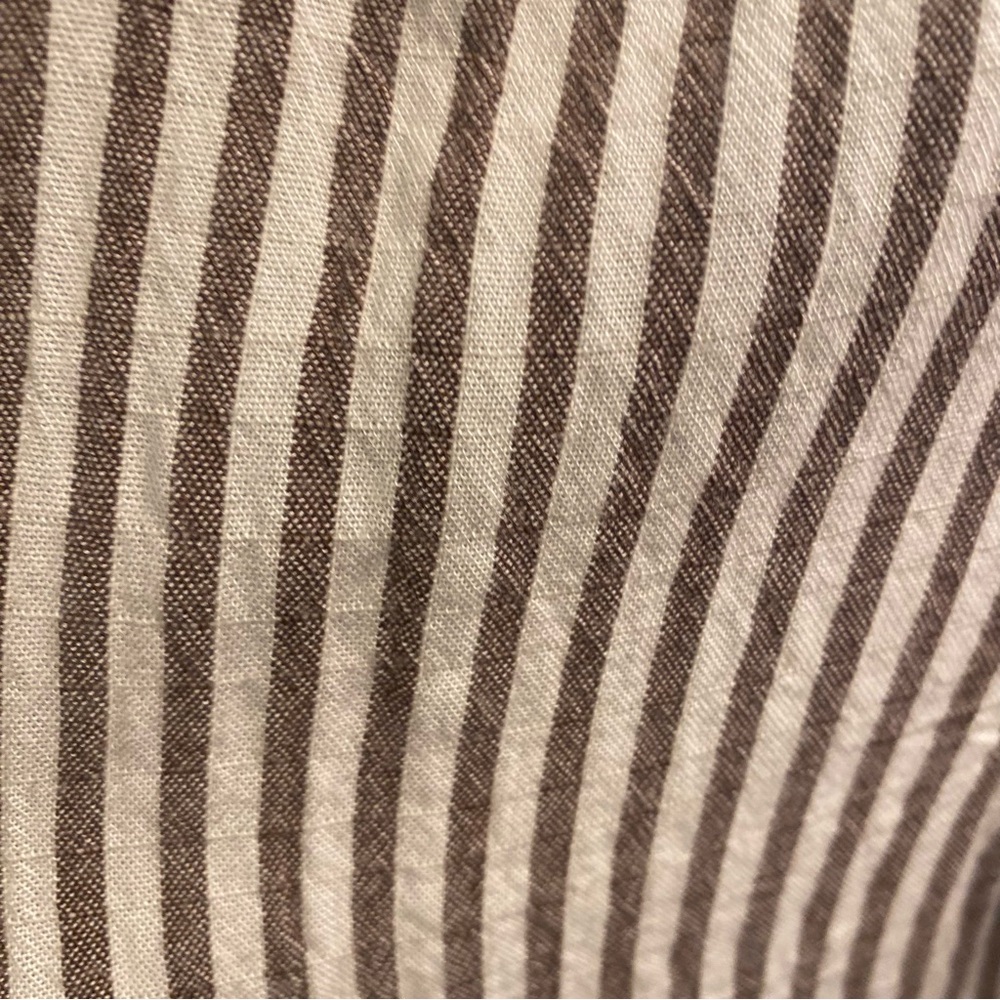 Button Up Top - Picture 2 of 3
